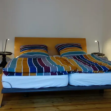 Apartment Altbauwohung In Düsseldorf-flingern